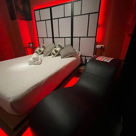 Utopia - Boutique Adultos Гостевой дом