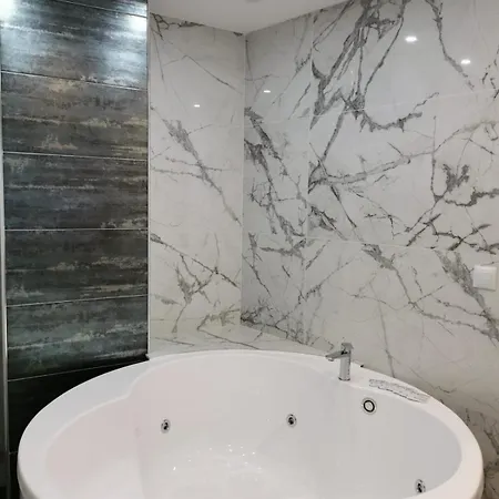 Гостевой дом Utopia - Boutique Adultos 3*