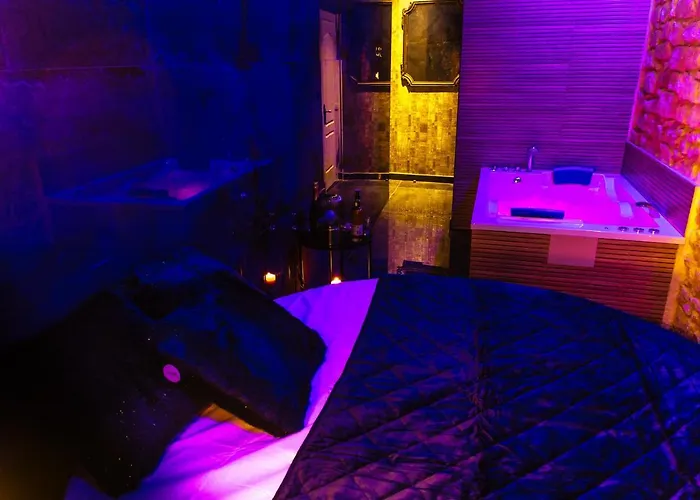 Utopia - Boutique Adultos 3*