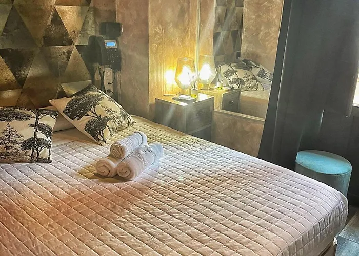 Utopia - Boutique Adultos 3*