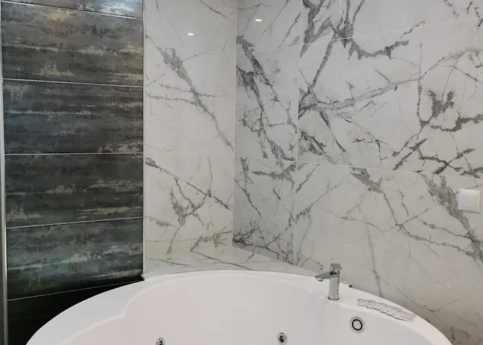 Gasthuis Utopia - Boutique Adultos 3*