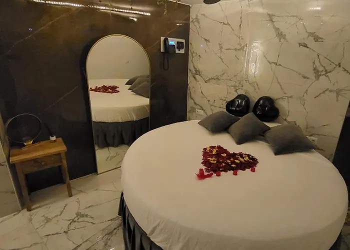 Gasthuis Utopia - Boutique Adultos